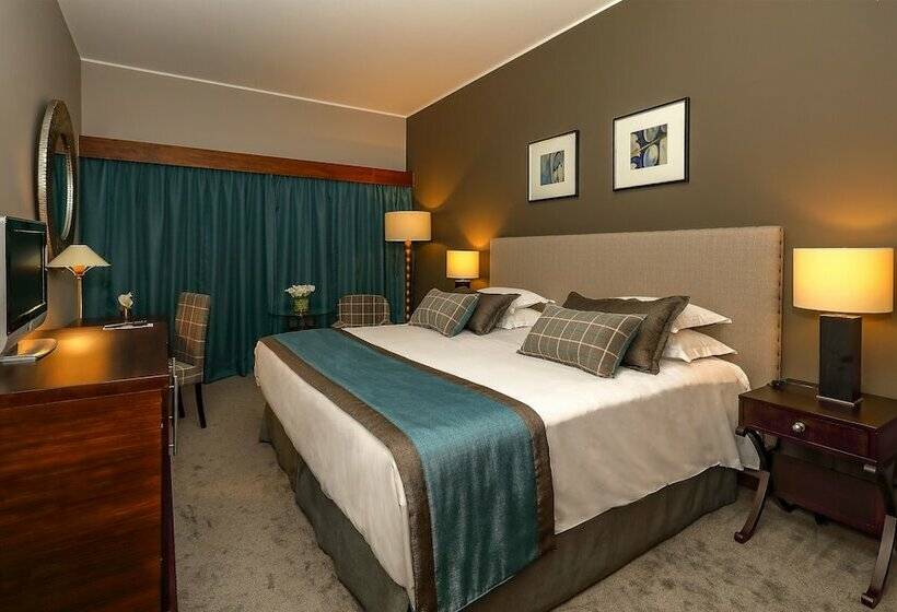 غرفة سوبيريور, Santarem