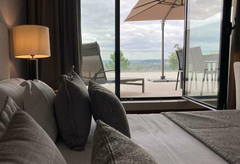 جناح إدارى, Santarem