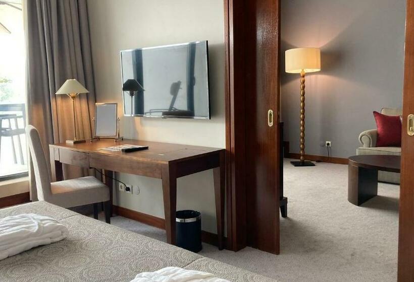 جناح إدارى, Santarem