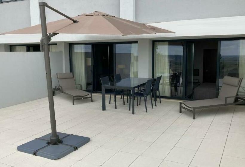 جناح إدارى, Santarem