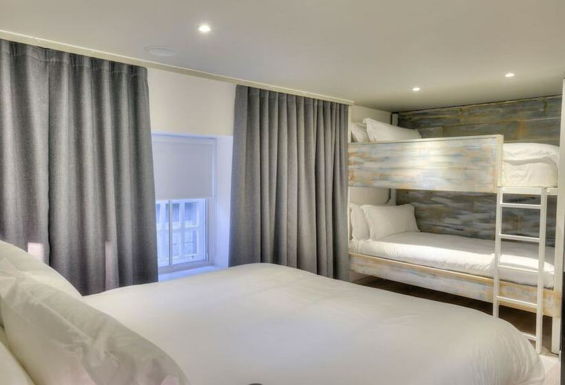 חדר סטנדרט לארבעה, Stay Central