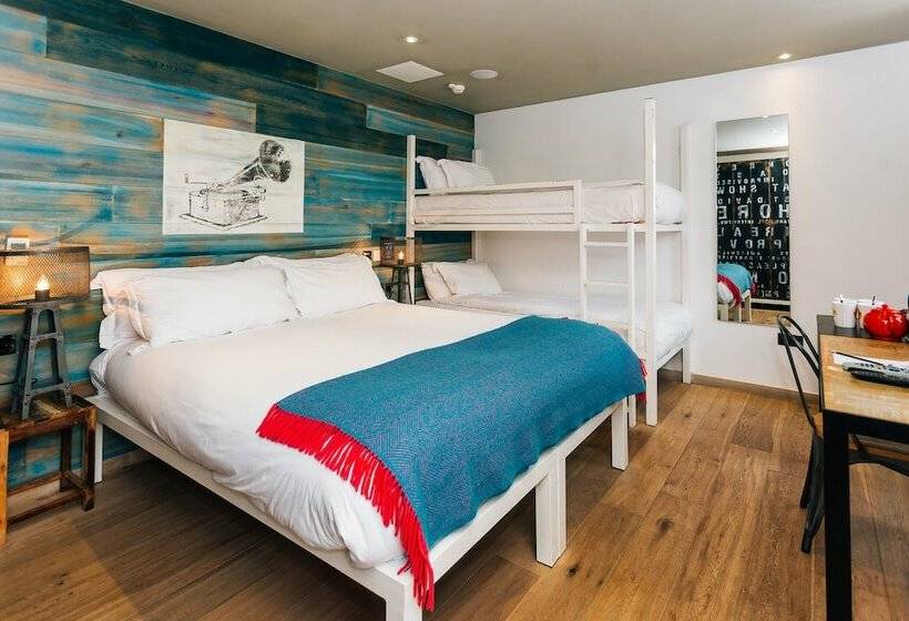 חדר סטנדרט לארבעה, Stay Central