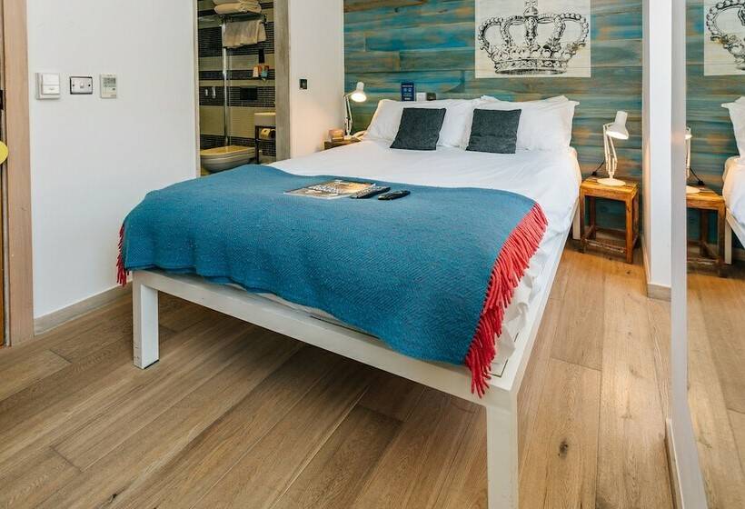 חדר סטנדרט, Stay Central