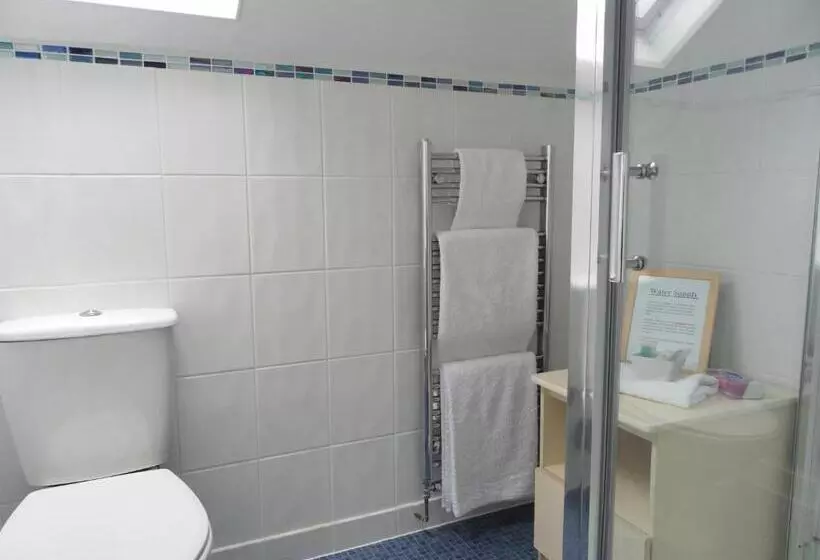ファミリールーム, The Aidan Guest House