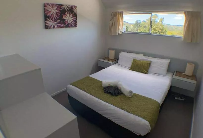 オーシャンビューの２ベッドルームデラックスアパート, Aloha Seaview Resort Motel