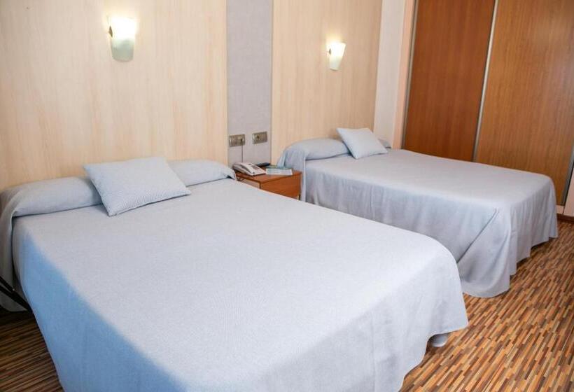 غرفة قياسية رباعية, Rvhotels Ametlla Mar