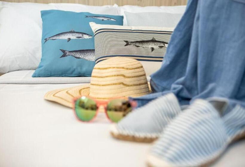 غرفة سوبيريور عائلية مطلة على البحر, Rvhotels Ametlla Mar