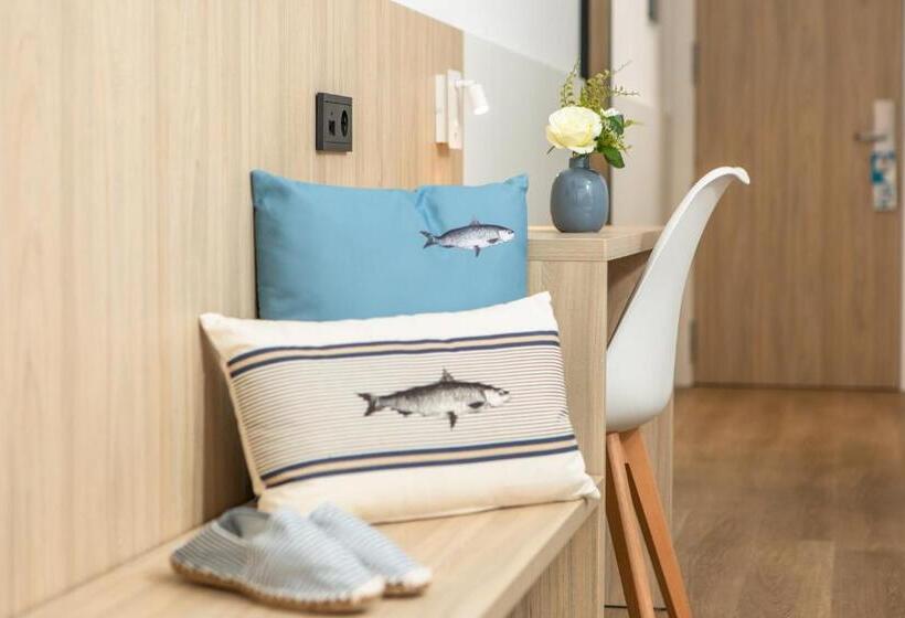 غرفة سوبيريور عائلية مطلة على البحر, Rvhotels Ametlla Mar