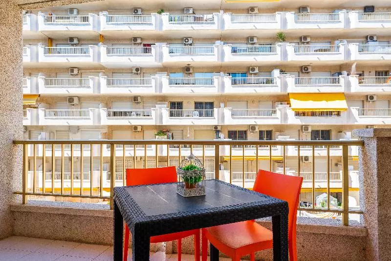 استودیوی استاندارد, Rentalmar Salou Pacific
