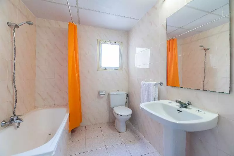 استودیوی استاندارد, Rentalmar Salou Pacific