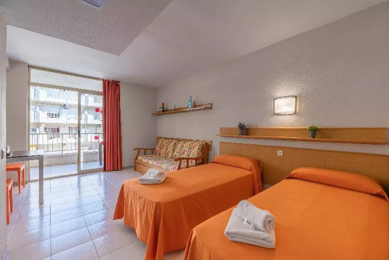 استودیوی استاندارد, Rentalmar Salou Pacific
