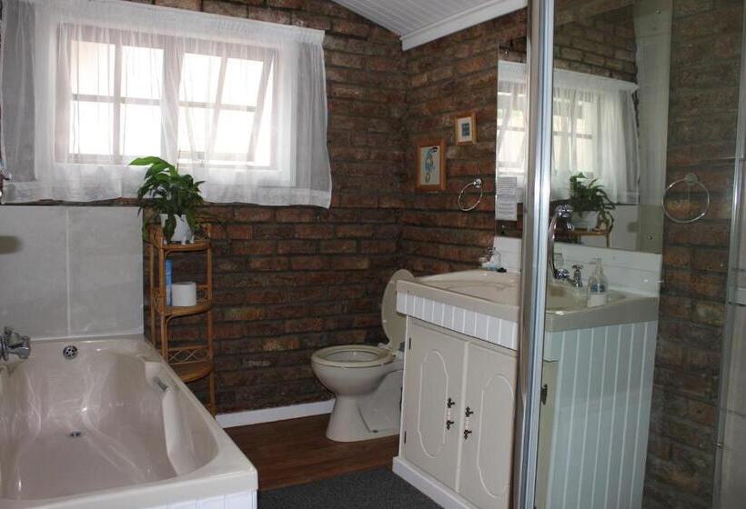 Номер Стандарт, The Sabie Town House Guest Lodge