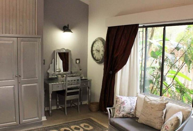 Номер Стандарт, The Sabie Town House Guest Lodge