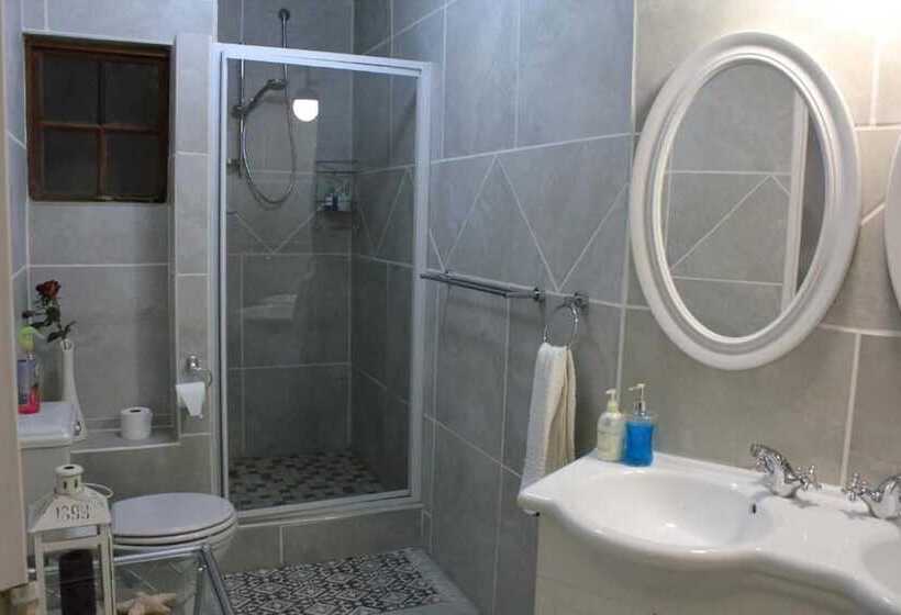 Номер Стандарт, The Sabie Town House Guest Lodge