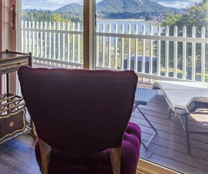 디럭스 룸 호수 전망, Quiet Mind Mountain Lodge, Retreat & Spa