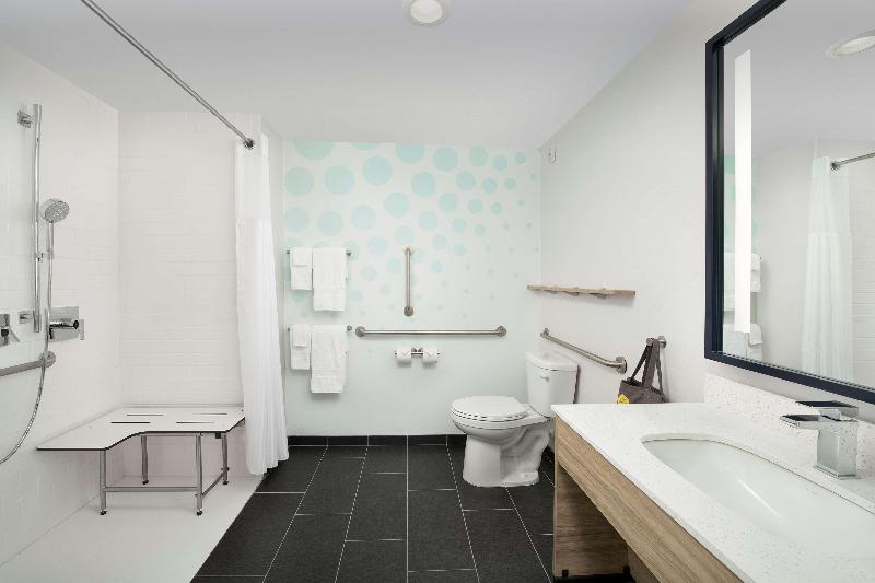 Standard Room King Size Bed