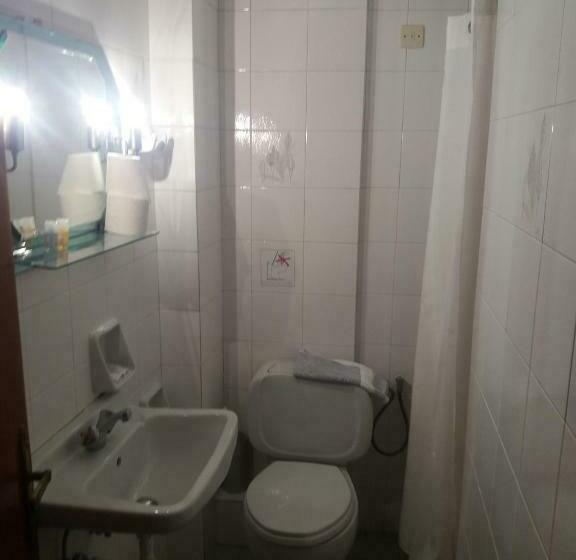 חדר סטנדרט, Aris