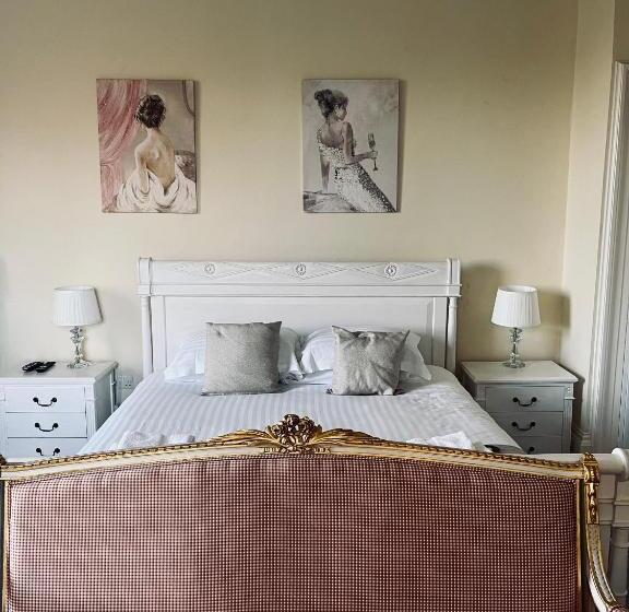 Habitació Triple Deluxe, Netley Hall