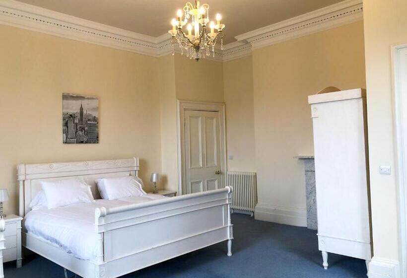 Habitació Triple Deluxe, Netley Hall