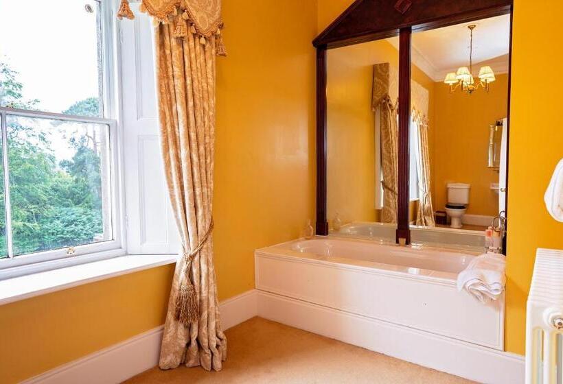 Habitació Familiar Deluxe, Netley Hall