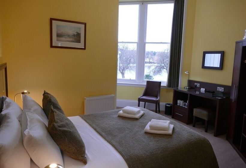 غرفة قياسية فردية, Strathness House