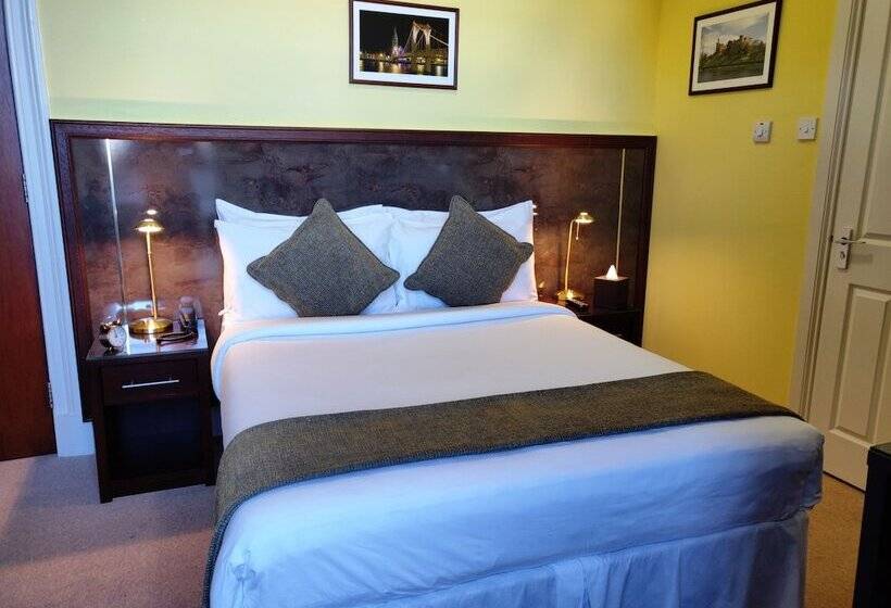 غرفة قياسية, Strathness House