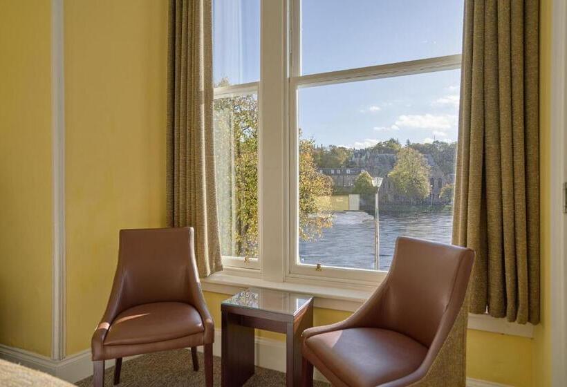 غرفة قياسية, Strathness House