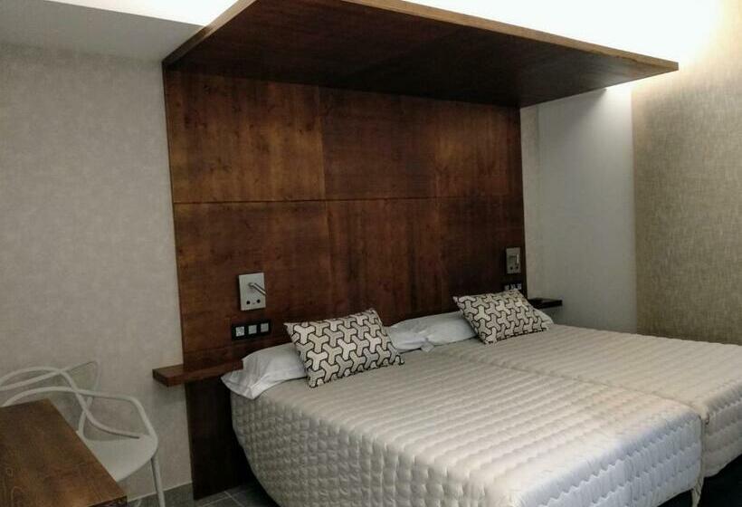 חדר סטנדרט, Hostal Canton Plaza