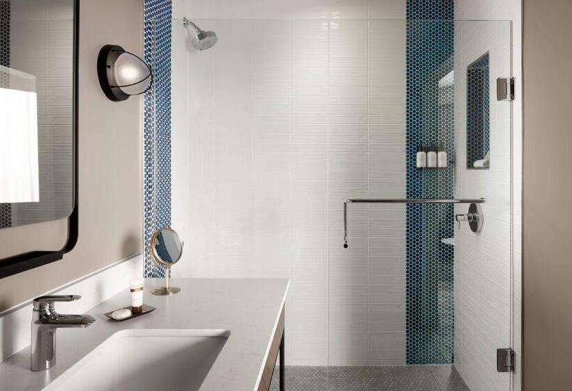 جناح جونيور سرير كينج, Luminary Hotel & Co., Autograph Collection