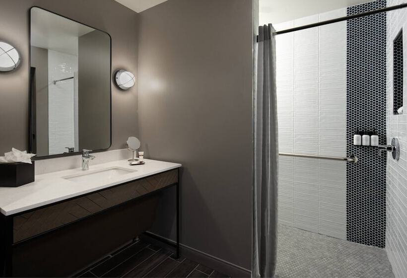 غرفه قياسيه سريرين مزدوجين, Luminary Hotel & Co., Autograph Collection