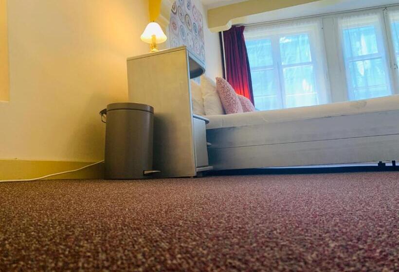 اتاق استاندارد, Amsterdam Central Guest House