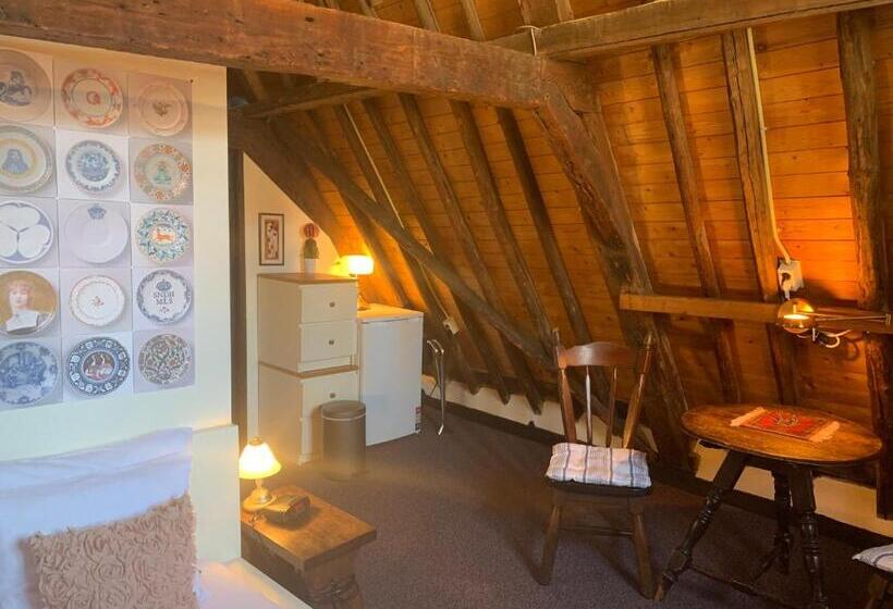 اتاق اکونومی, Amsterdam Central Guest House