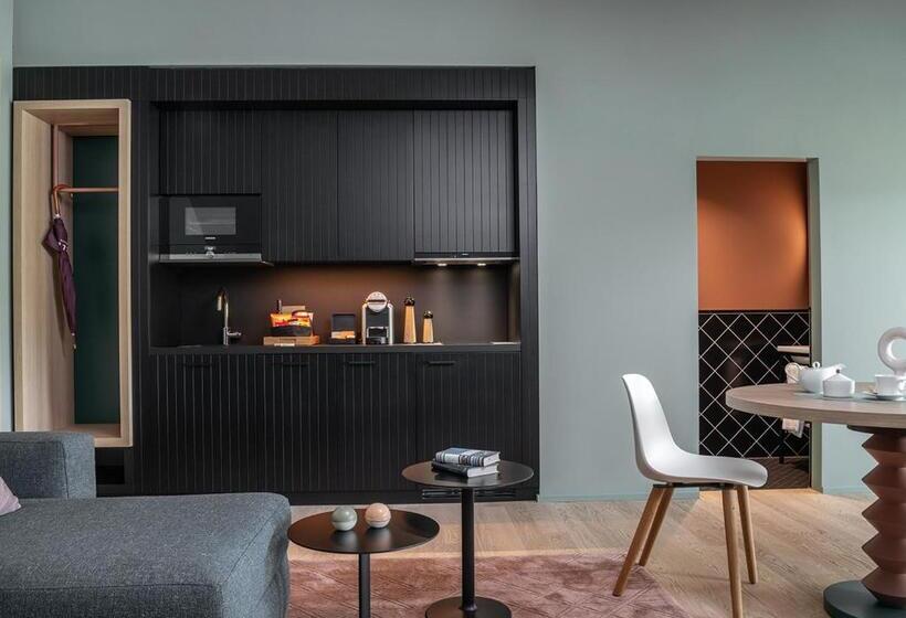 سوئیت با بالکن, Sorell Hotel St. Peter