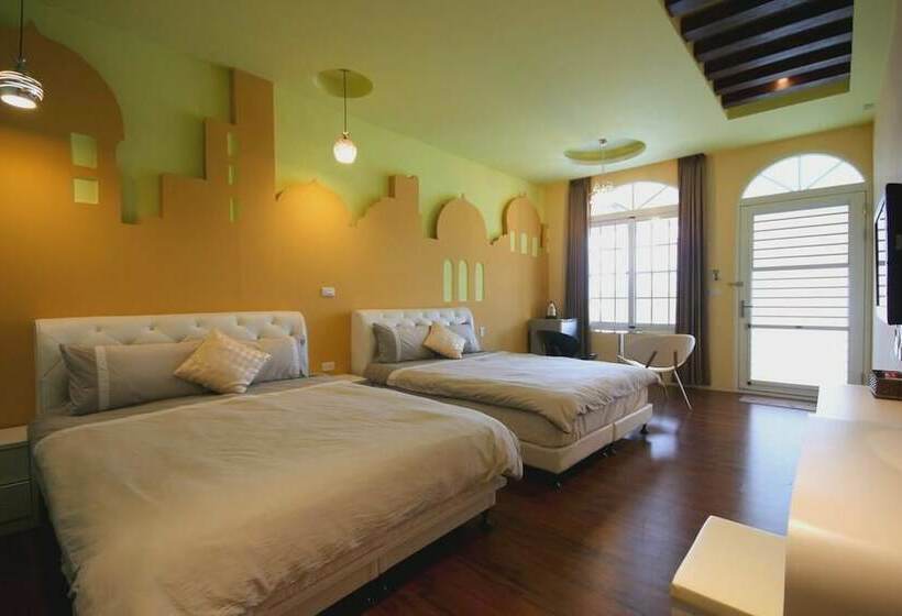 اتاق استاندارد چهار تخته, Wei Feng Jia Yuan B&b