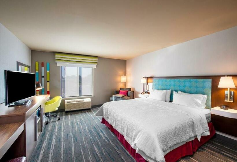 带大床的标准间, Hampton Inn & Suites Keller Town Center