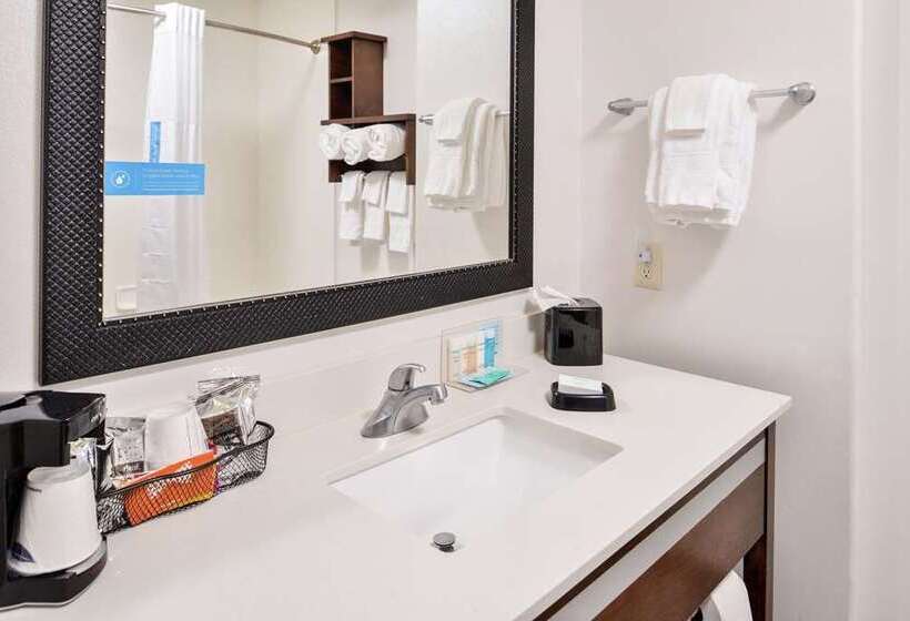 Номер Стандарт, Hampton Inn & Suites Keller Town Center