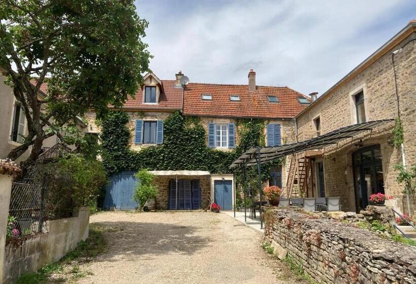 חדר משפחתי נוף לגינה, Clos De Belle Roche