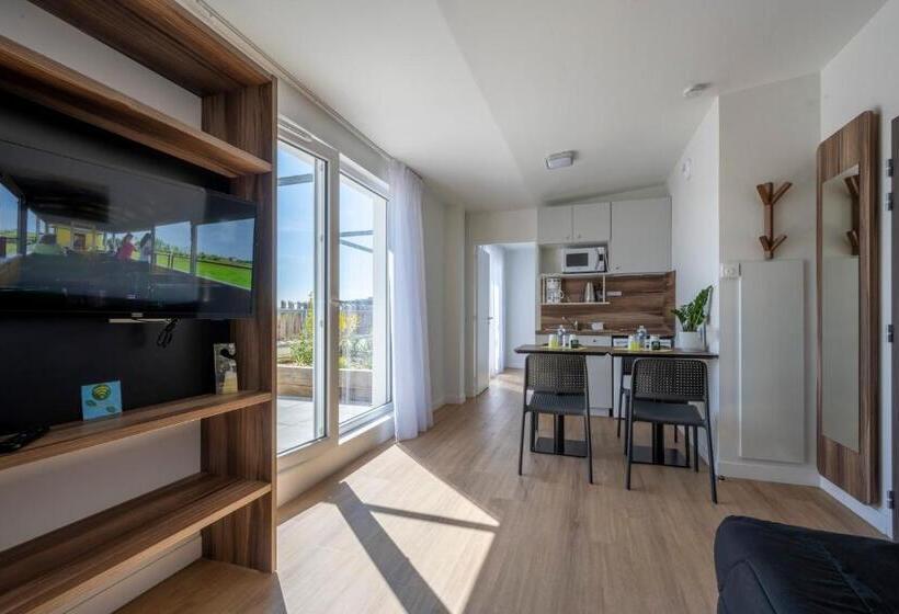 Апартаменты Premium 2 Спальни, Athome Residence Et Spa