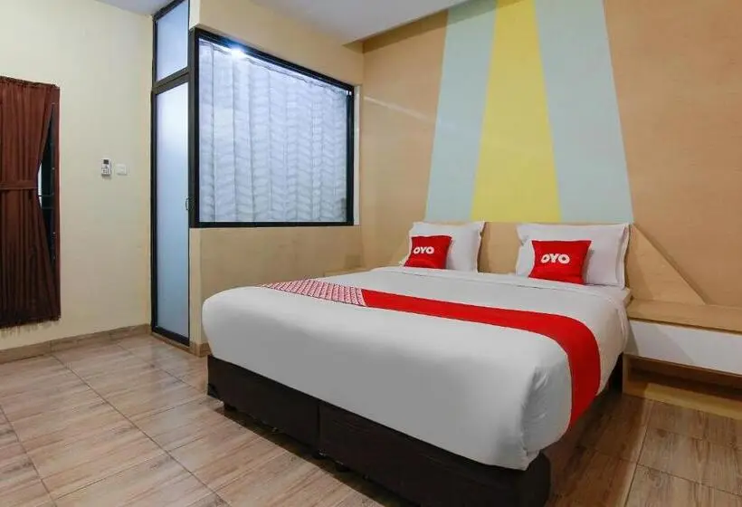 اتاق لوکس با تخت بزرگ, Capital O 3476 Millenium Inn