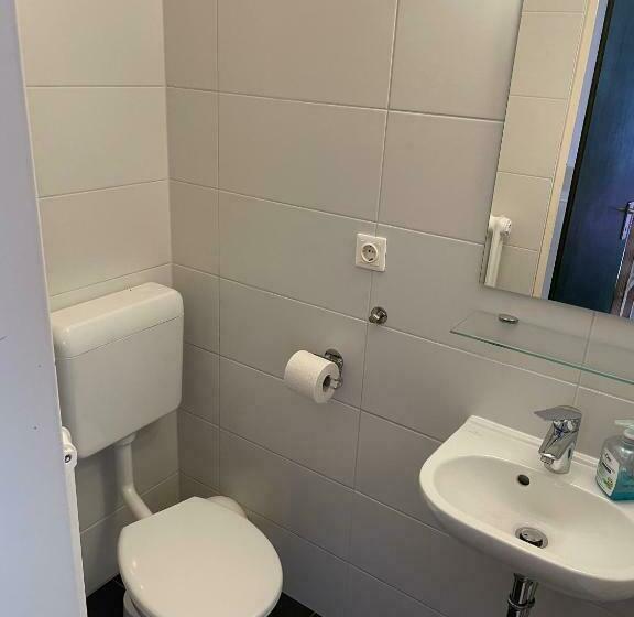 标准间, Talstation Heumöderntal