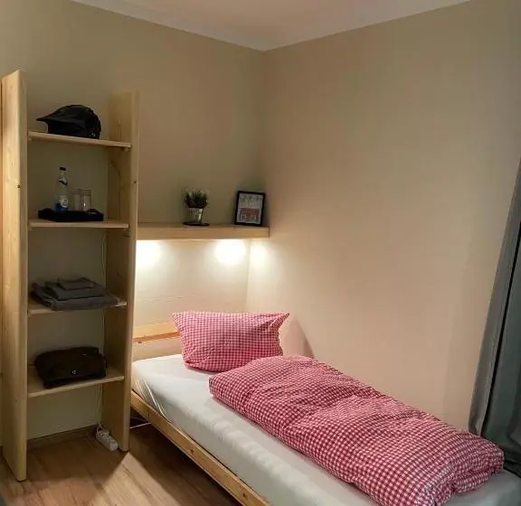 Standart Tek Kişilik Oda, Talstation Heumöderntal