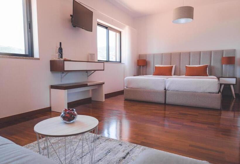 סוויטה דלוקס, Quinta Da Portela Douro