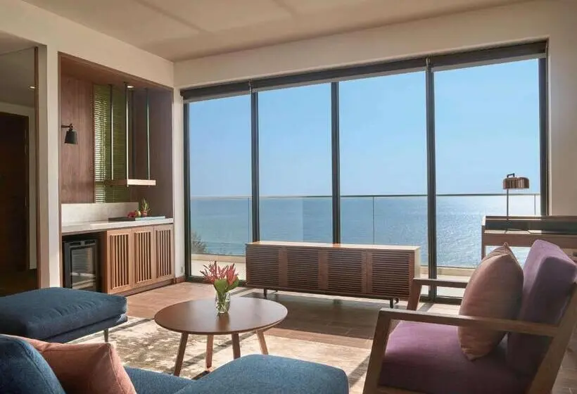 سوییت با چشم‌انداز دریا, Mövenpick Resort Waverly Phu Quoc