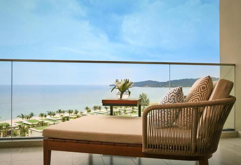 اتاق سوپریور با چشمانداز دریا و بالکن, Mövenpick Resort Waverly Phu Quoc