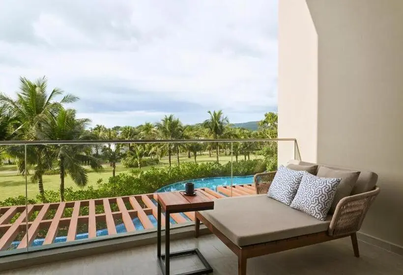Superior Room Garden View