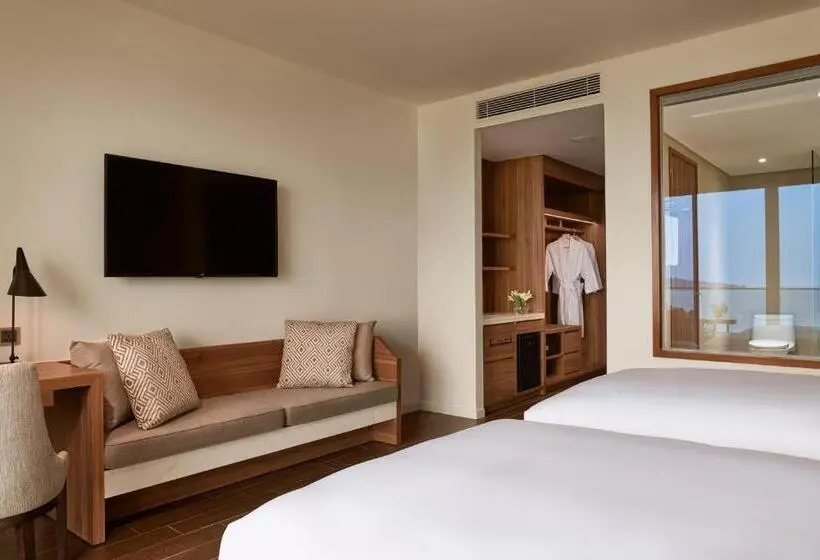 اتاق سوپریور با چشم‌انداز باغ, Mövenpick Resort Waverly Phu Quoc