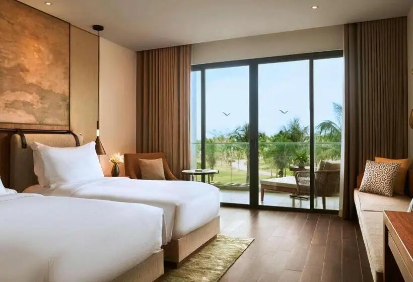 اتاق سوپریور با چشم‌انداز باغ, Mövenpick Resort Waverly Phu Quoc
