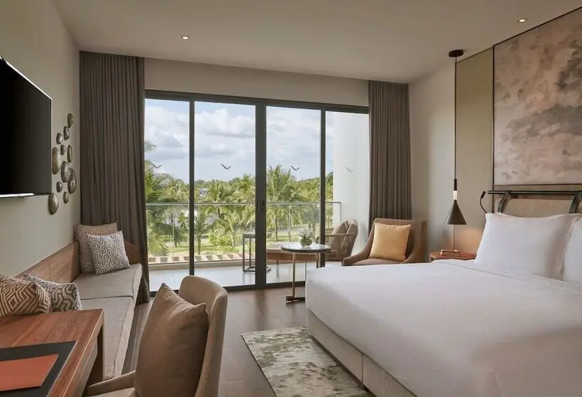اتاق سوپریور با چشم‌انداز باغ, Mövenpick Resort Waverly Phu Quoc