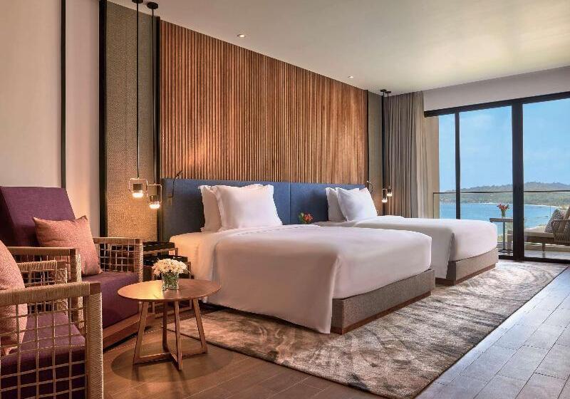اتاق لوکس خانوادگی, Mövenpick Resort Waverly Phu Quoc