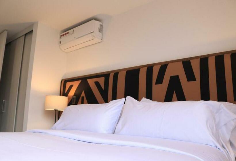 スタンダードスタジオ, Origen Local Suites